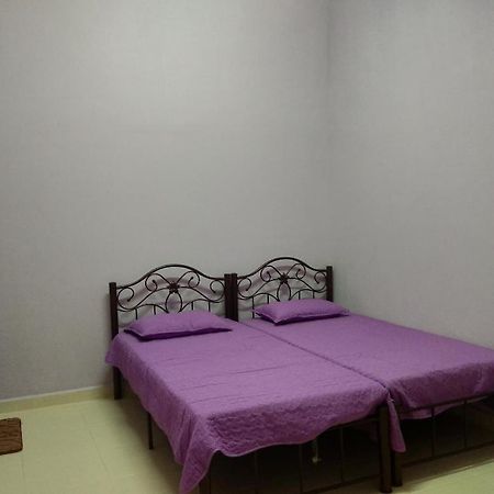 Homestay D Arynie Bukit Payong Exterior foto