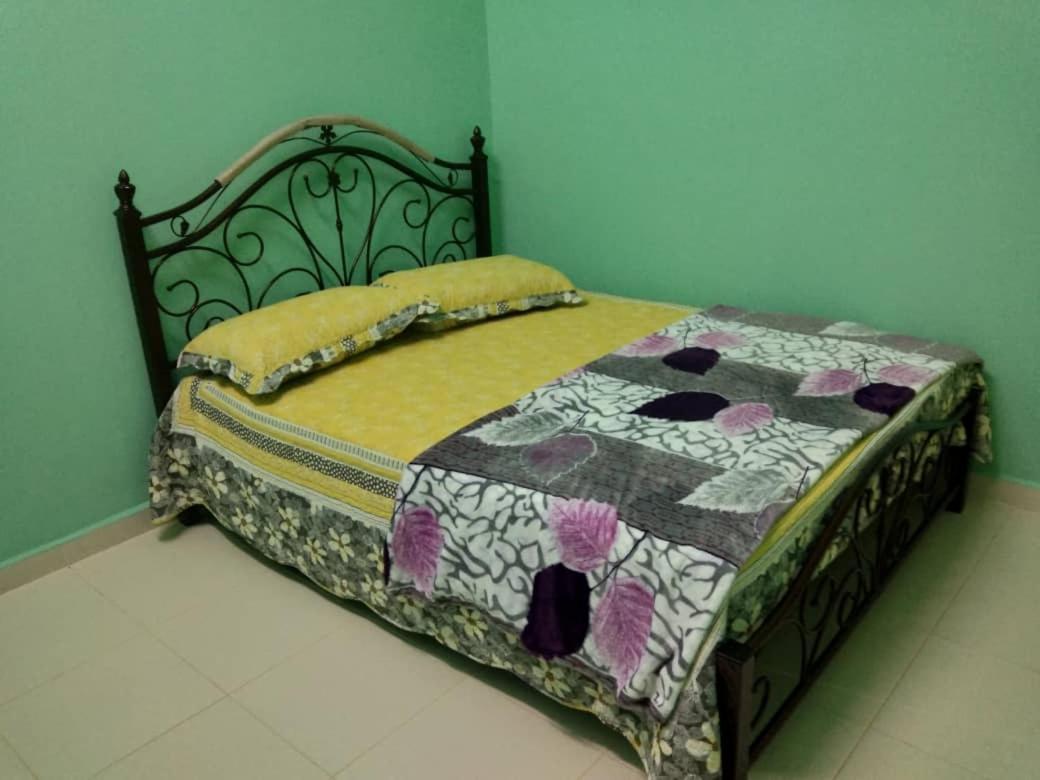 Homestay D Arynie Bukit Payong Exterior foto