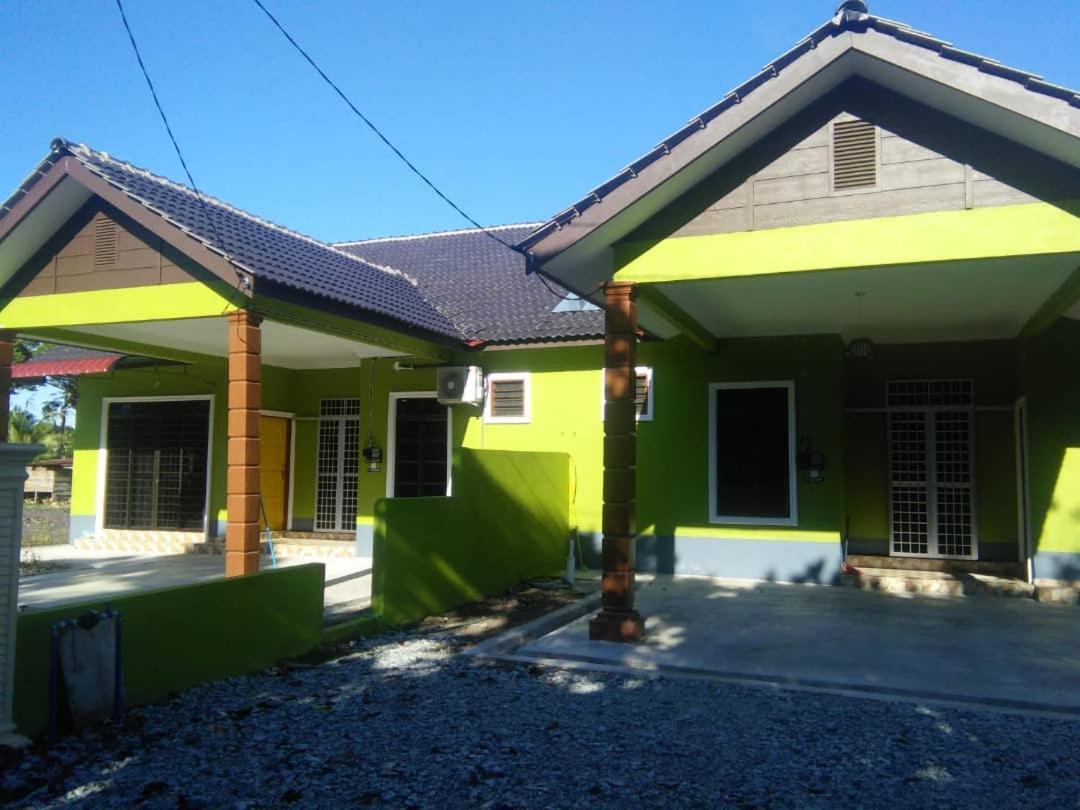 Homestay D Arynie Bukit Payong Exterior foto